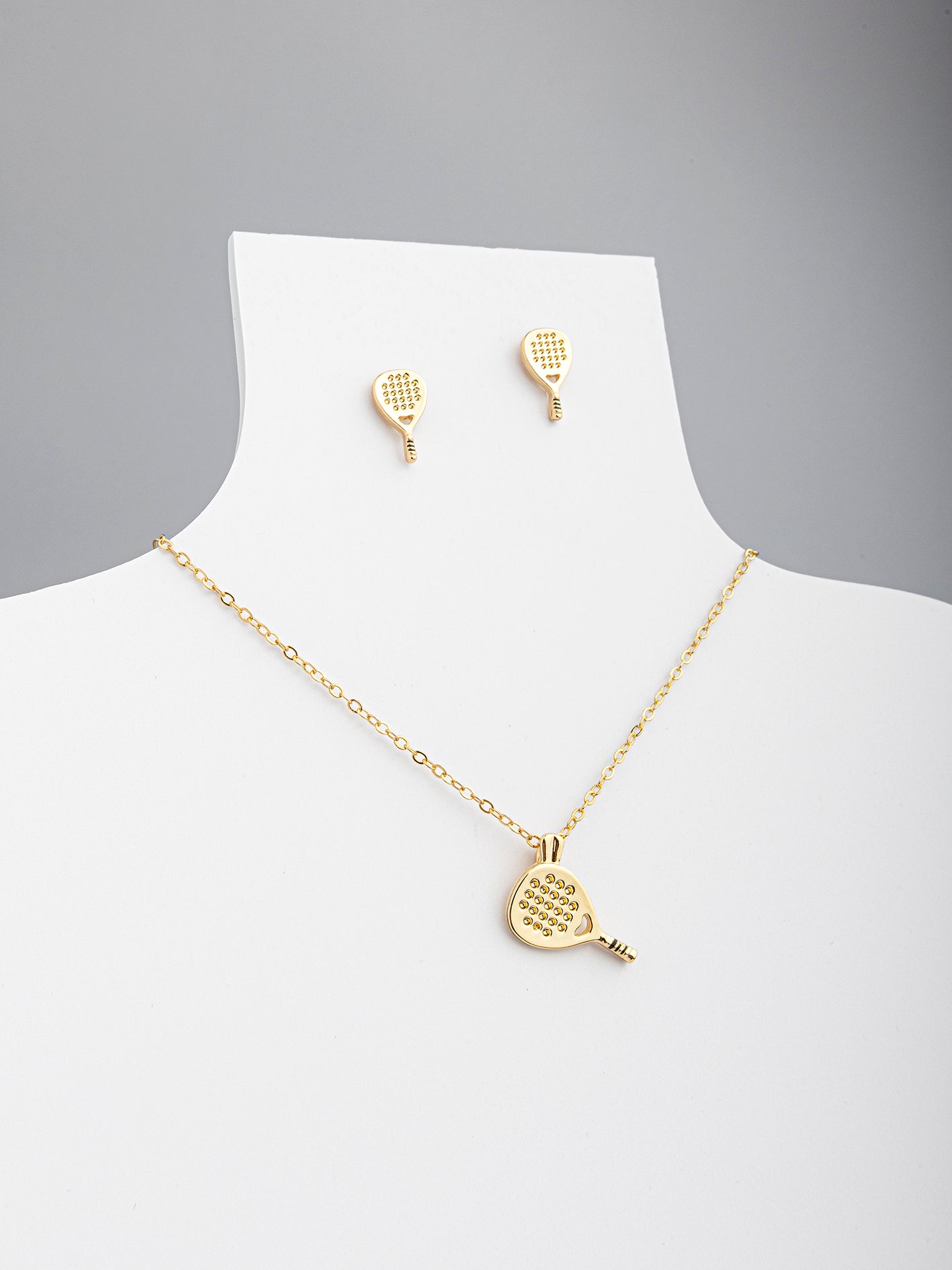 Set Collar y Broquel Pala Dorado